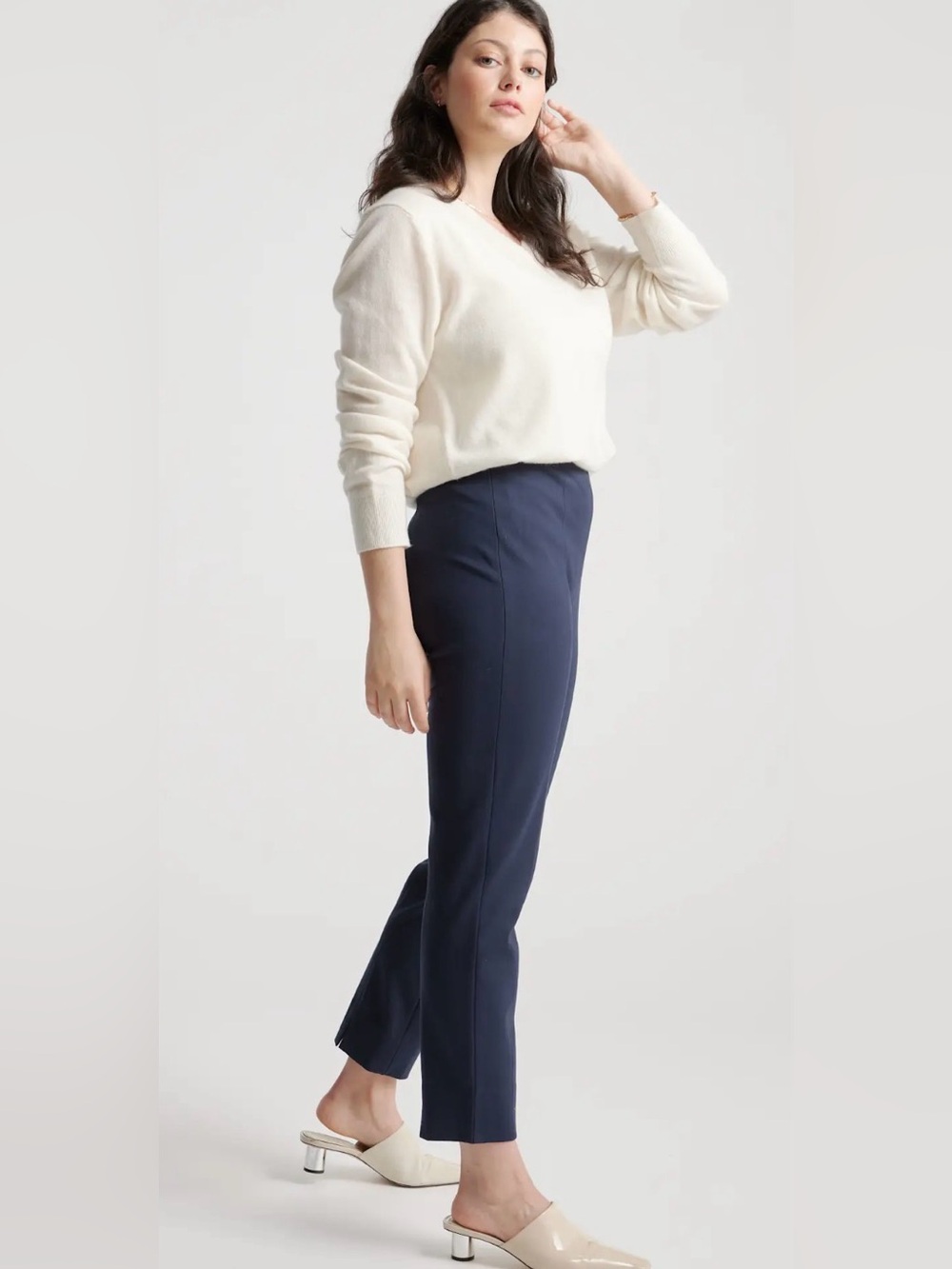 Quince NWT Women's Ultra Stretch Ponte Pintuck ankle pant, Navy Medium